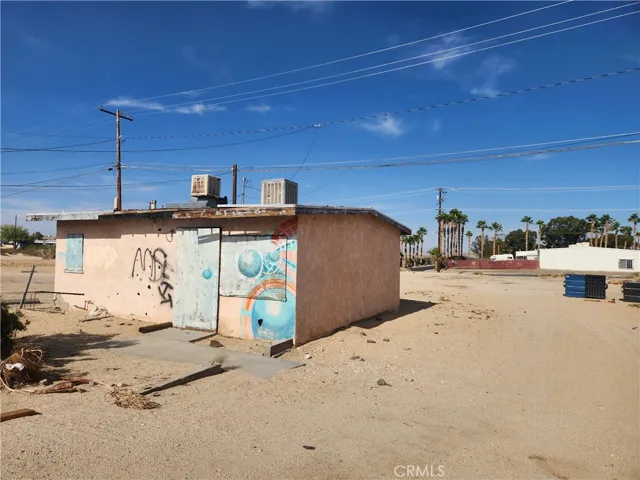 6221 Adobe Road, 29 Palms, California 92277