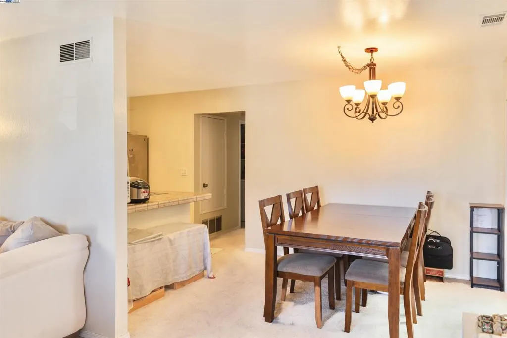 33010 Lake Mead Dr, Fremont, California 94555 home-pic-12