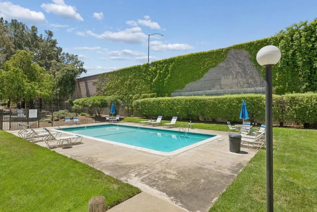 10441 Mary Avenue, Cupertino, California 95014 home-pic-38