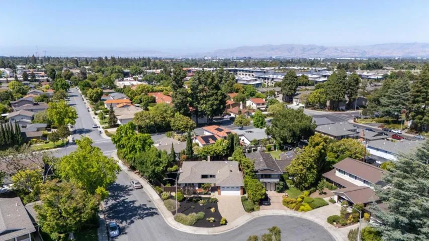 1410 Thunderbird Avenue, Sunnyvale, California 94087