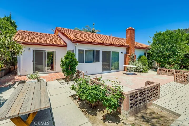 1702 Lark Tree Way, Hacienda Heights, California 91745