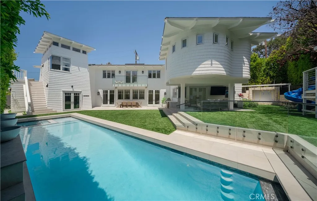 2104 Flournoy Road, Manhattan Beach, California 90266, 5 Bedrooms Bedrooms, ,5 BathroomsBathrooms,Residential,For Sale,Flournoy,SB25118606