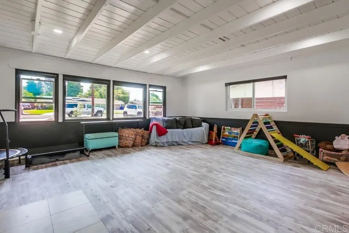 826 Terra Lane, El Cajon, California 92019
