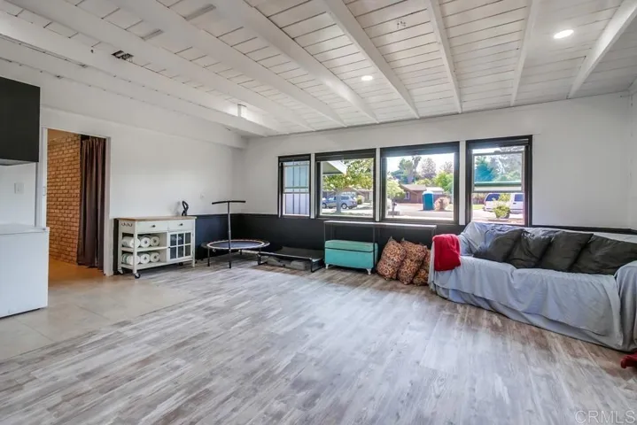 826 Terra Lane, El Cajon, California 92019