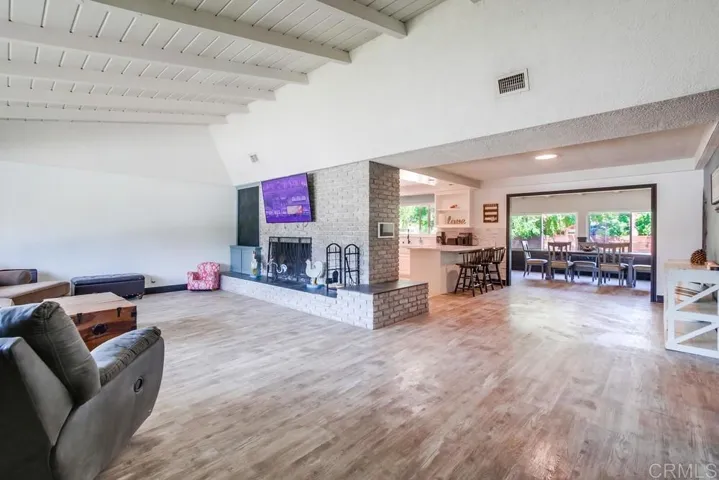 826 Terra Lane, El Cajon, California 92019