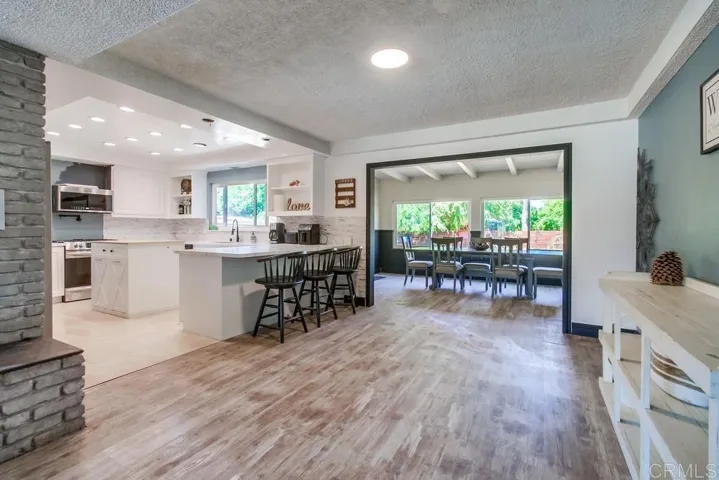 826 Terra Lane, El Cajon, California 92019