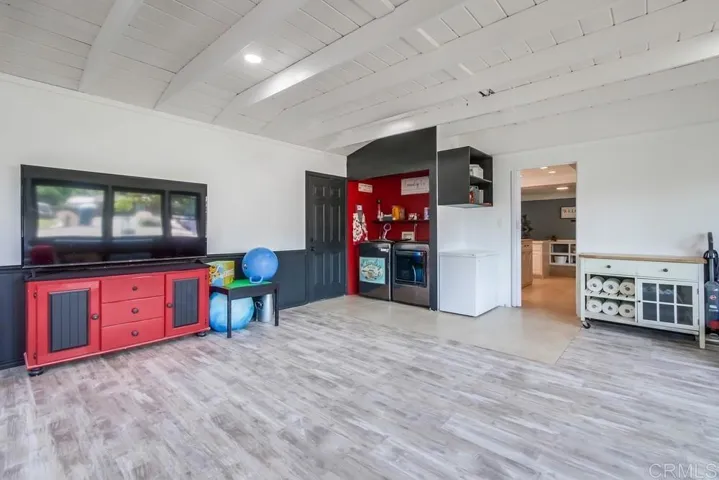 826 Terra Lane, El Cajon, California 92019