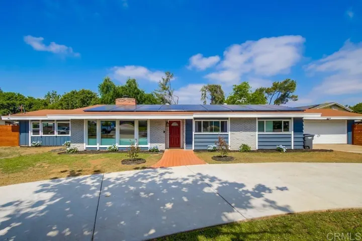 826 Terra Lane, El Cajon, California 92019