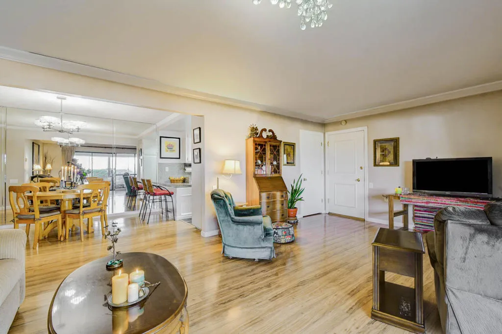 3127 Via Serena N  home-pic-4