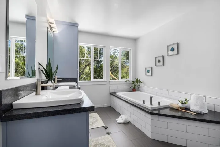 33 Polo Heights Road, Scotts Valley, California 95066