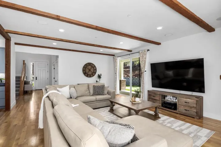 33 Polo Heights Road, Scotts Valley, California 95066