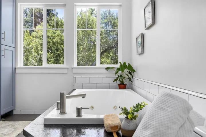 33 Polo Heights Road, Scotts Valley, California 95066