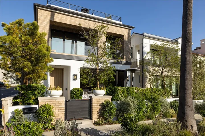 508 Goldenrod Avenue, Corona Del Mar, California 92625