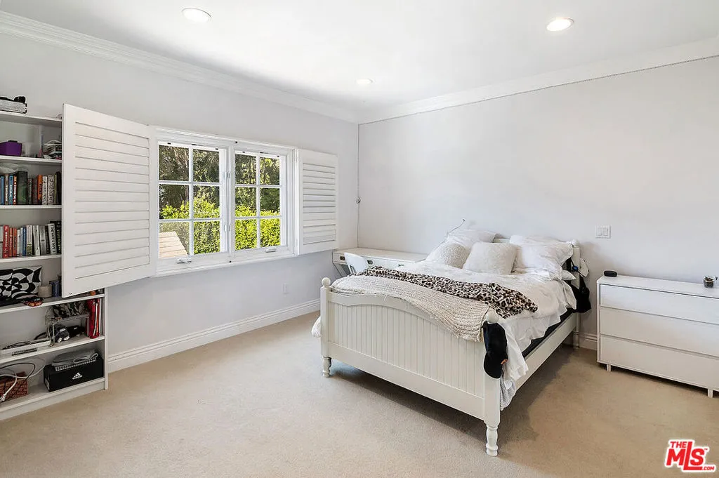 969 S Carmelina Avenue, Los Angeles, California 90049 home-pic-19