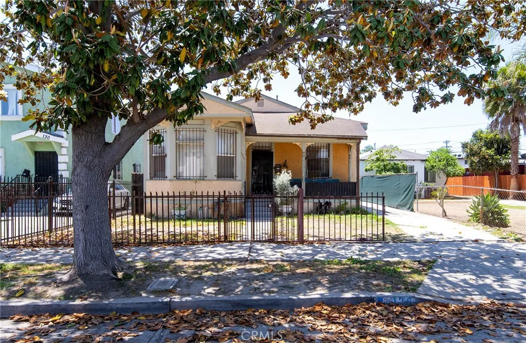 126 E 95th Street, Los Angeles, California 90003 home-pic-0