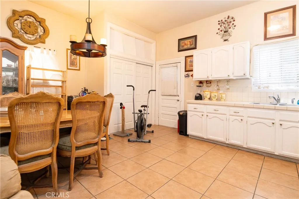 126 E 95th Street, Los Angeles, California 90003 home-pic-8