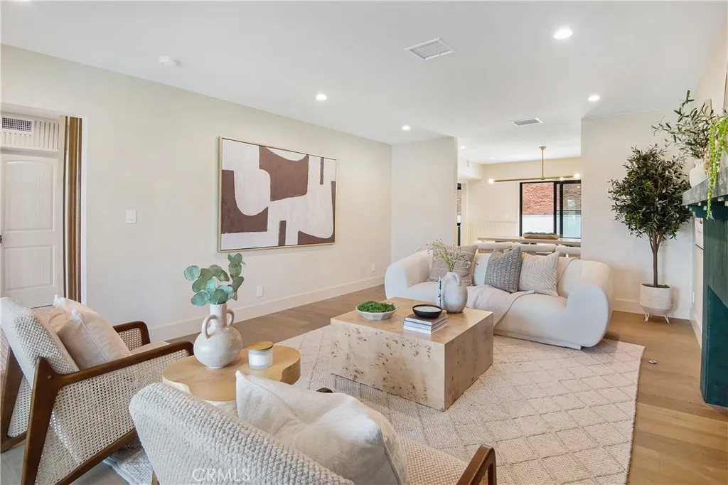 11268 Dona Lola Drive, Studio City, California 91604 home-pic-5