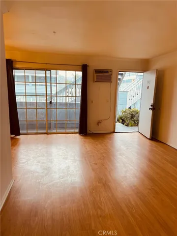 20930 Parthenia Street 109, Canoga Park, California 91304