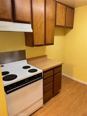 20930 Parthenia Street 109, Canoga Park, California 91304