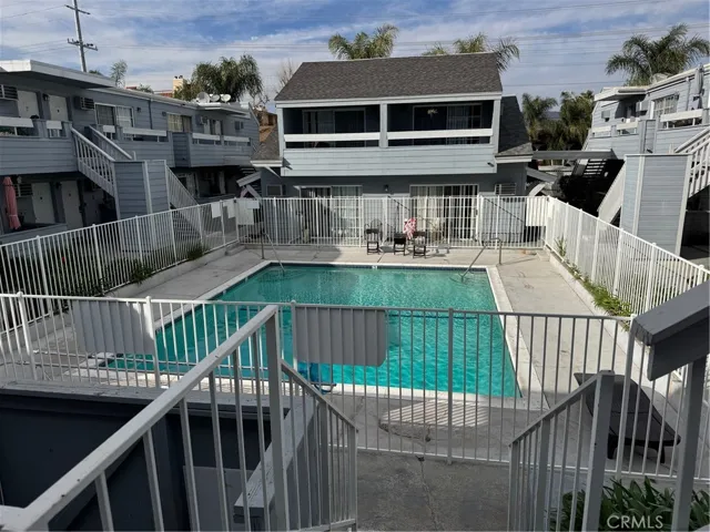 20930 Parthenia Street 109, Canoga Park, California 91304