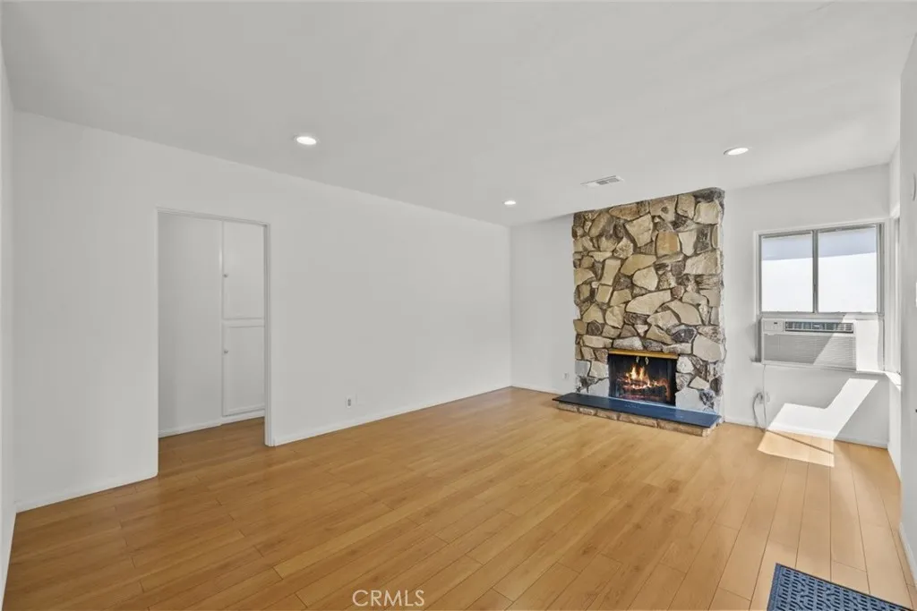 6031 Beck Avenue, North Hollywood, California 91606 home-pic-8