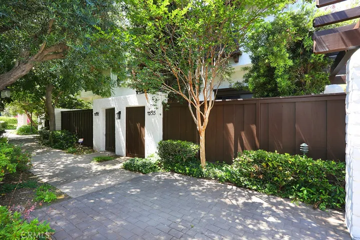 1200 Indiana Avenue 4, South Pasadena, California 91030