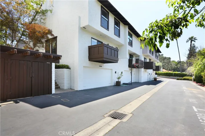 1200 Indiana Avenue 4, South Pasadena, California 91030
