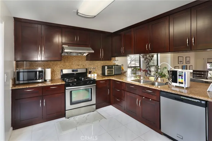 1200 Indiana Avenue 4, South Pasadena, California 91030