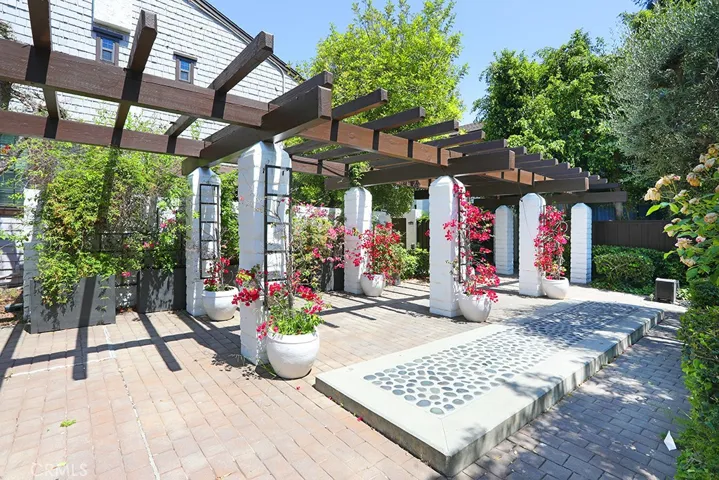 1200 Indiana Avenue 4, South Pasadena, California 91030