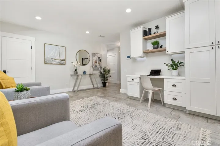 Built in Desk