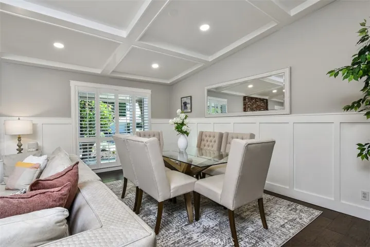 Formal Dining