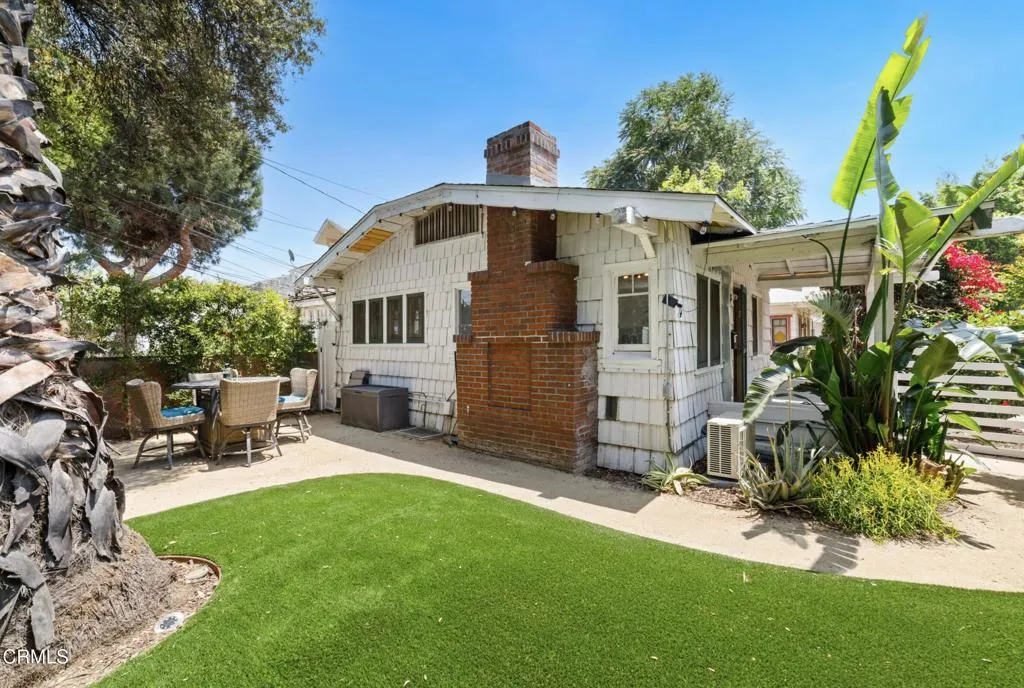 100 Palmetto Drive  home-pic-16