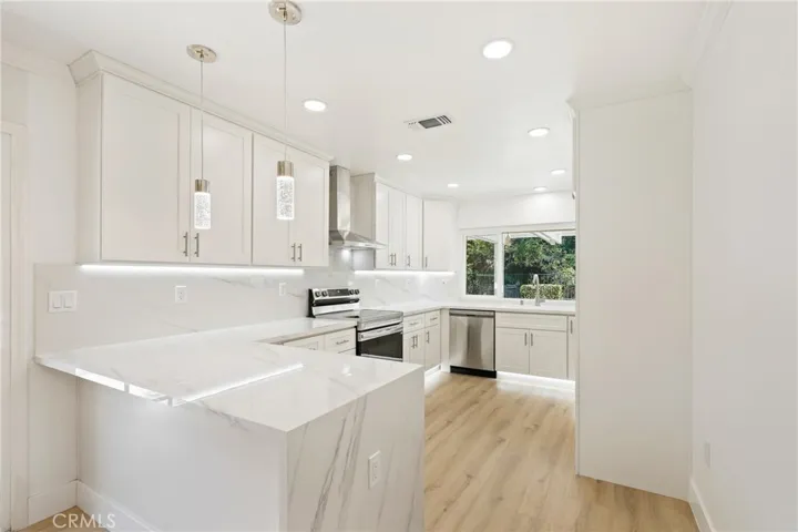 412 S Oakgrove Circle, Anaheim Hills, California 92807