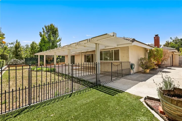 412 S Oakgrove Circle, Anaheim Hills, California 92807
