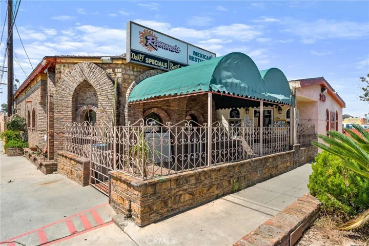 251 & 299 W 6th Street, Beaumont, California 92223