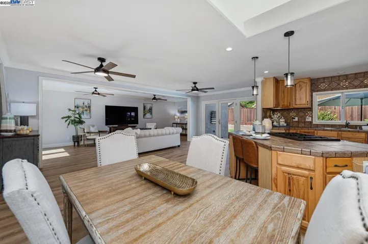 664 Murdell Ln, Livermore, California 94550
