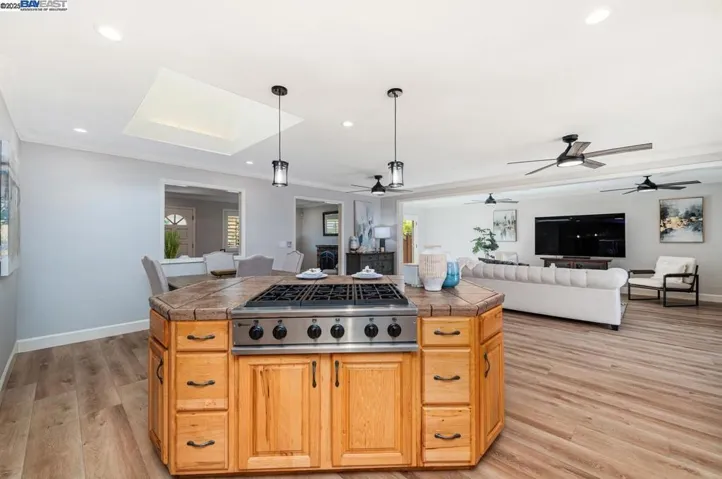 664 Murdell Ln, Livermore, California 94550