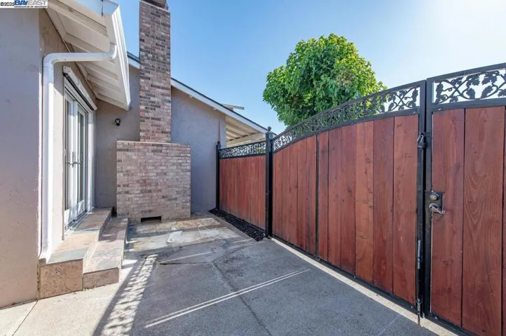 664 Murdell Ln, Livermore, California 94550
