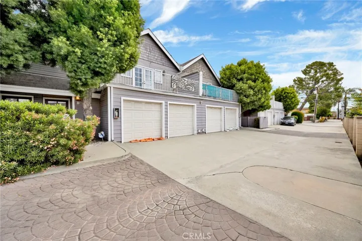 1835 S Alta Vista Avenue, Monrovia, California 91016
