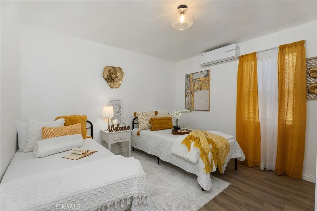 217 N Mcclay Street, Santa Ana, California 92701 home-pic-12