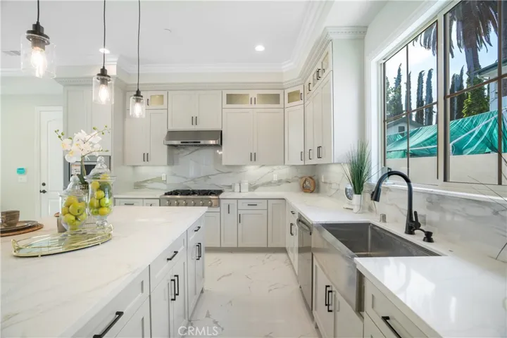 5305 Glickman Avenue, Temple City, California 91780