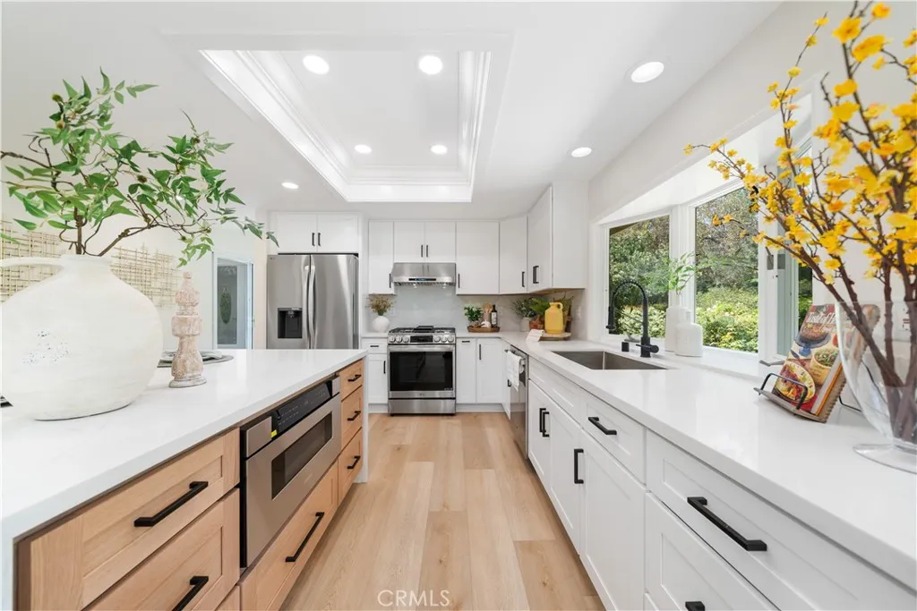 12 Creekside, Irvine, California 92603 home-pic-16