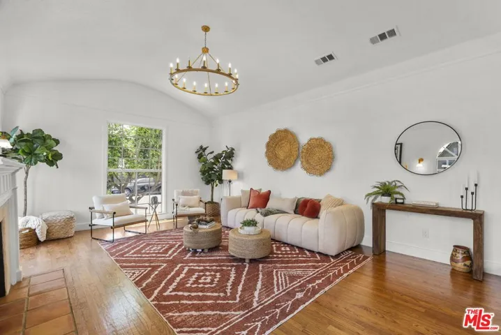 2959 Potomac Avenue, Los Angeles, California 90016