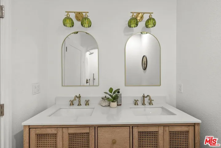 2959 Potomac Avenue, Los Angeles, California 90016