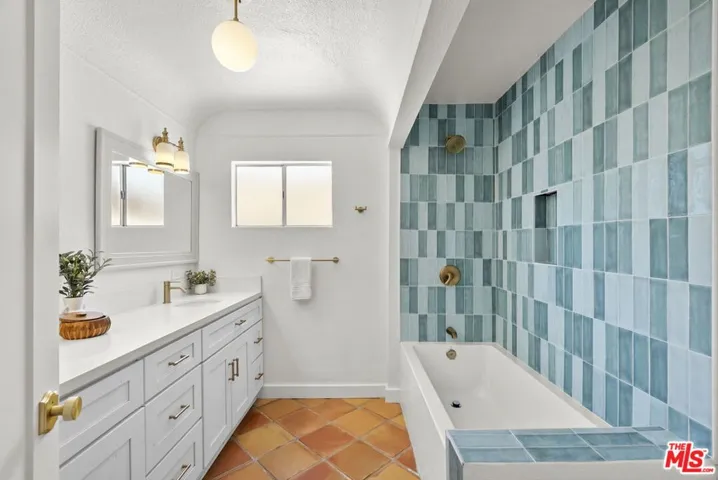 2959 Potomac Avenue, Los Angeles, California 90016