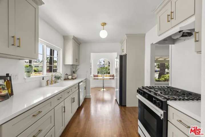 2959 Potomac Avenue, Los Angeles, California 90016