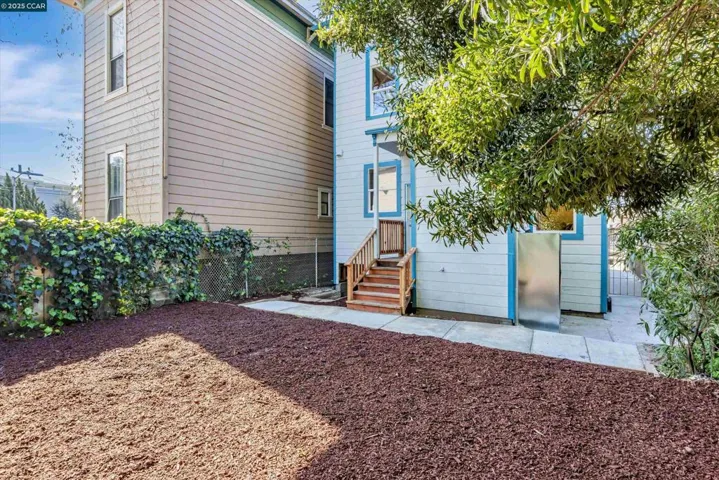 1514 9th Street, Oakland, California 94607