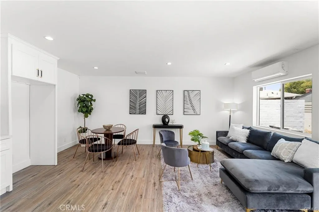 11443 11445 Saticoy Street, North Hollywood, California 91605 home-pic-16