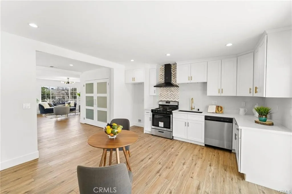 11443 11445 Saticoy Street, North Hollywood, California 91605 home-pic-11