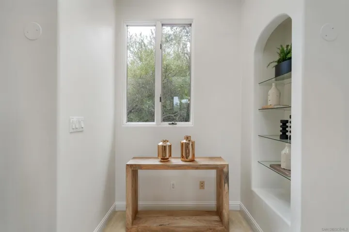 15718 Circo Diegueno, Rancho Santa Fe, California 92091
